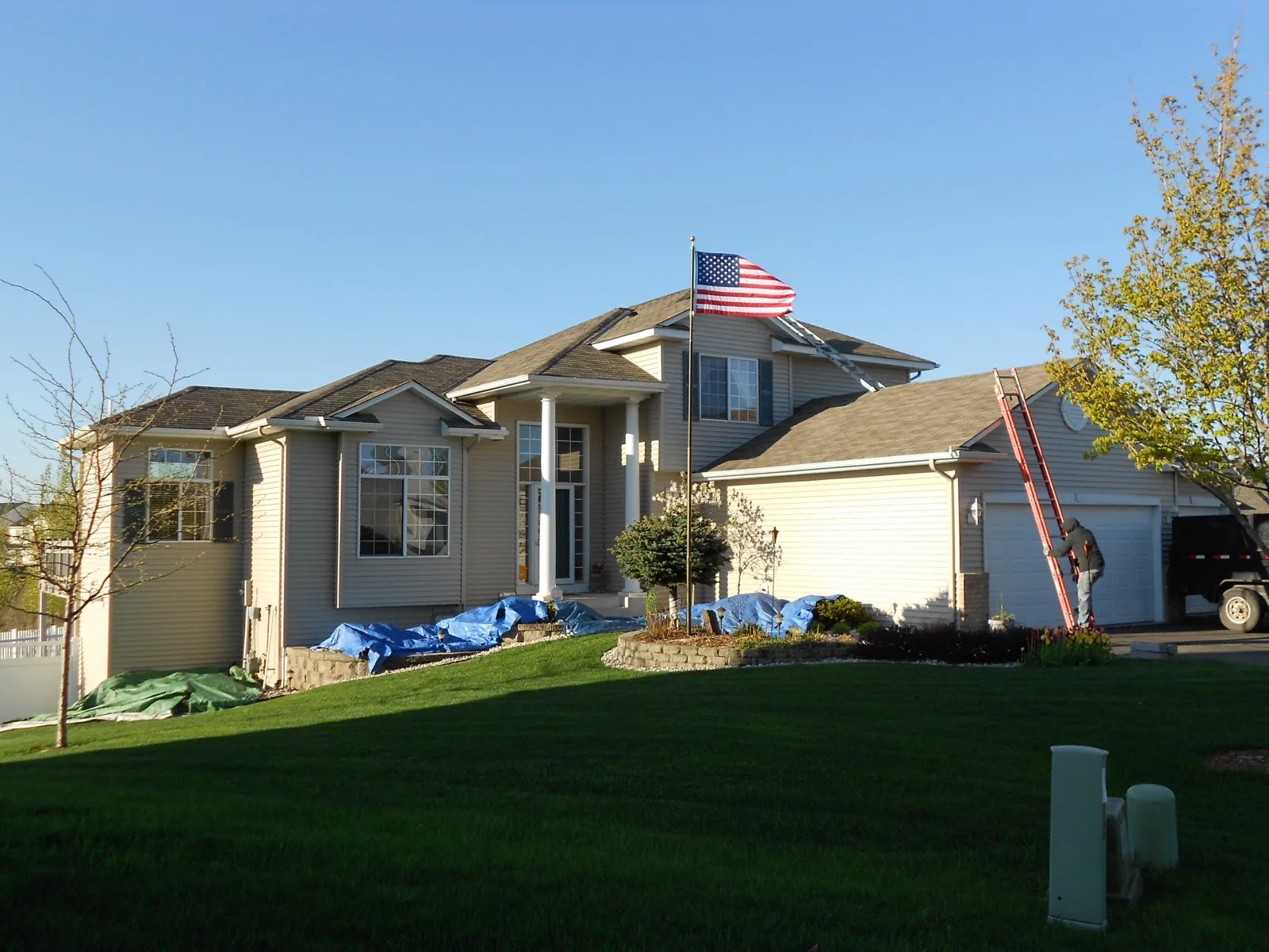 Asphalt shingle roof installation on Twin Cities home